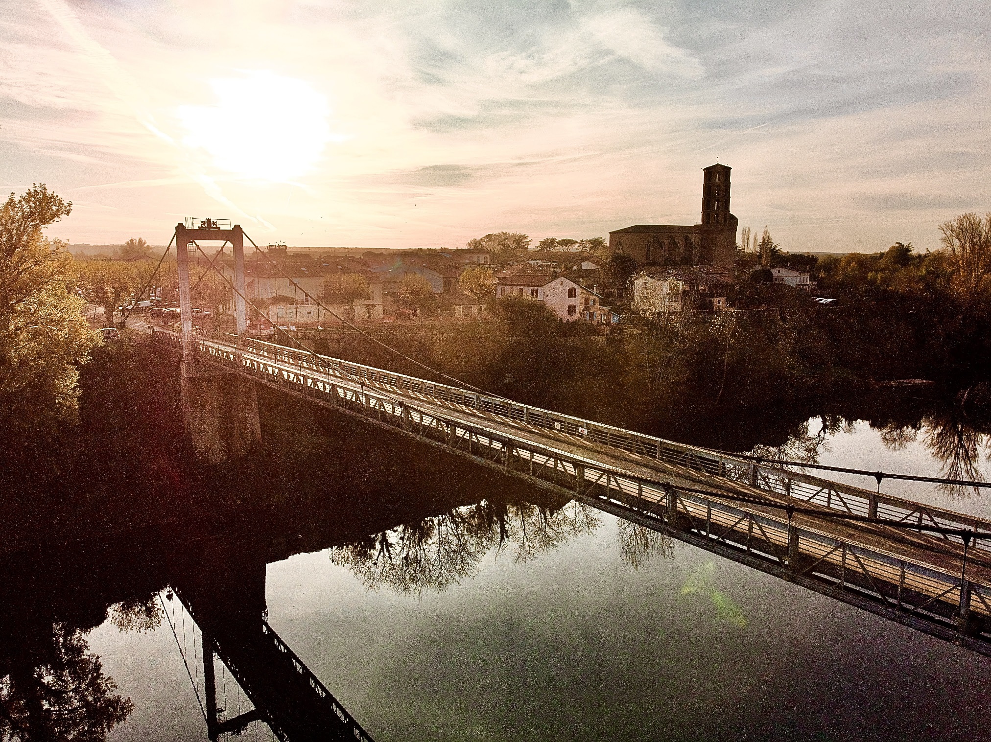 Le pont de Buzet en fin de journée